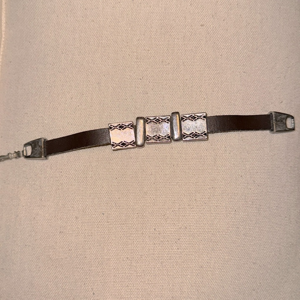 RUSTIC LEATHER AND METAL BRACELET